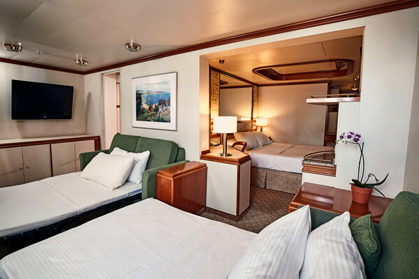 Princess Cruises Caribbean Princess Family Suite.jpg